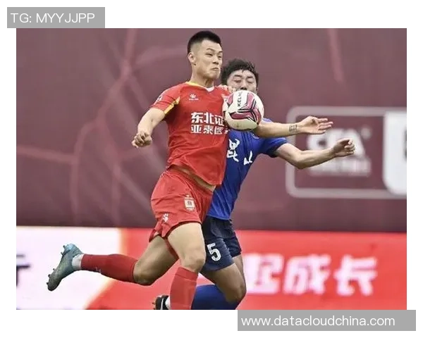 成都足球队强势领跑总决赛积分榜以92分稳居第一