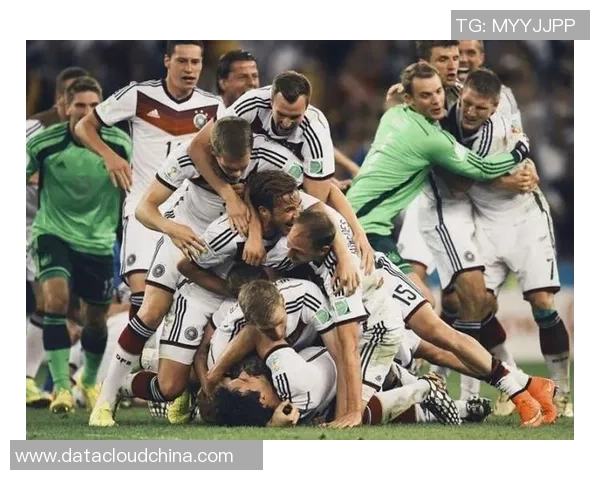 成都足球队的蜕变之路：从地方球队到奥运舞台的奋斗历程