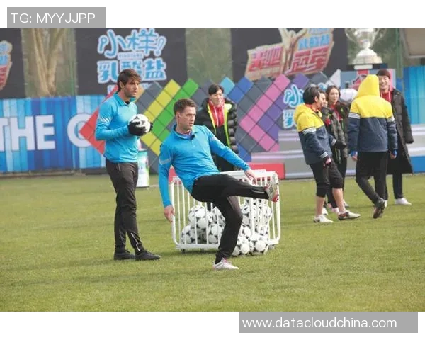 撞脸哪个足球明星更具魅力与风格让我们一起探讨一下吧