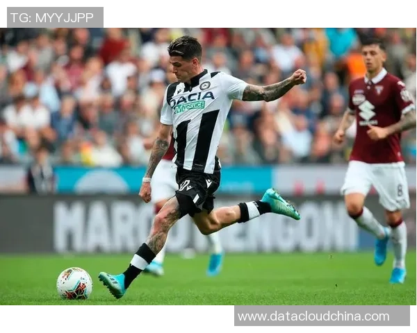 最暴躁女足球明星的传奇人生与赛场风云揭秘